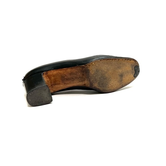 FERRAGAMO | Vintage 1990s black leather logo horsebit heeled loafers